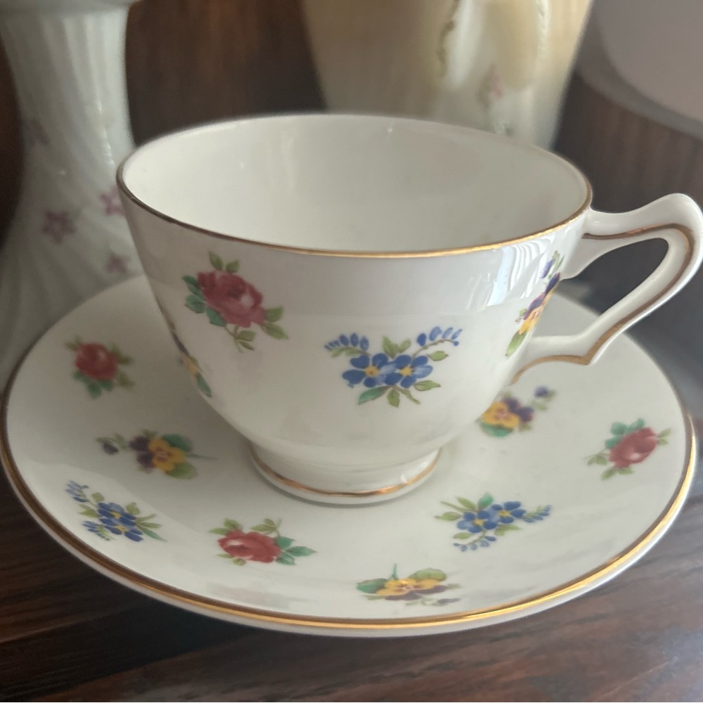 Cup saucer Fine bone china flowered Royal Victoria England